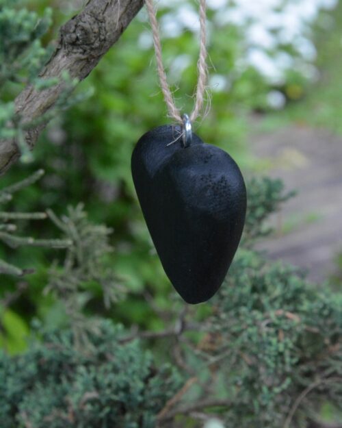 Coeur Noir sur Corde